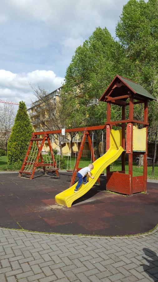 Apartment Liget Apartment, Terrace, Free Parking, Ac